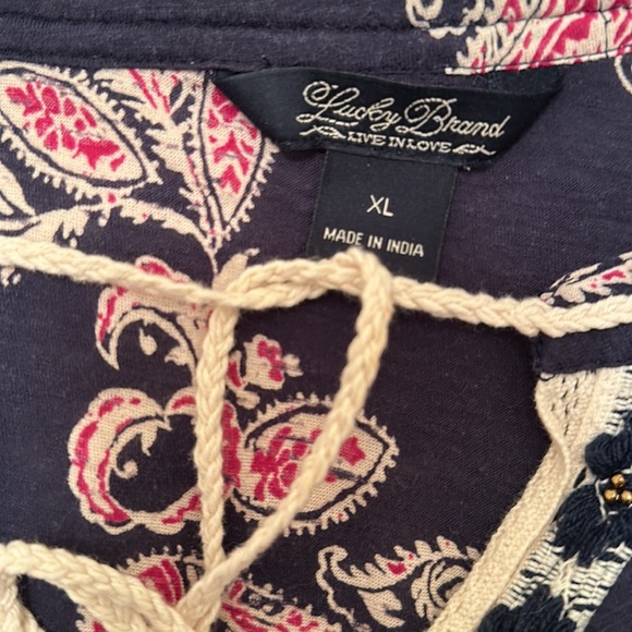 Lucky Brand Top - Picture 4 of 6